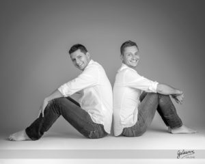 jonathan et nicolas couple  drome portrait noir et blanc